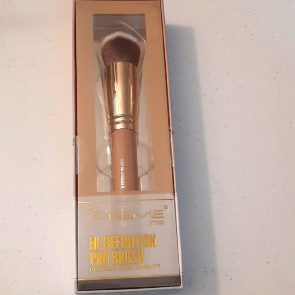 The Creme shop HI-DEFINITION PRO BRUSH